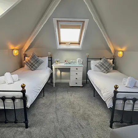 The Seacliffe - מלון