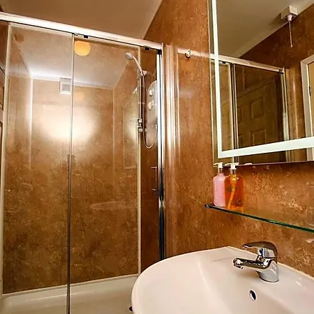 The Seacliffe -