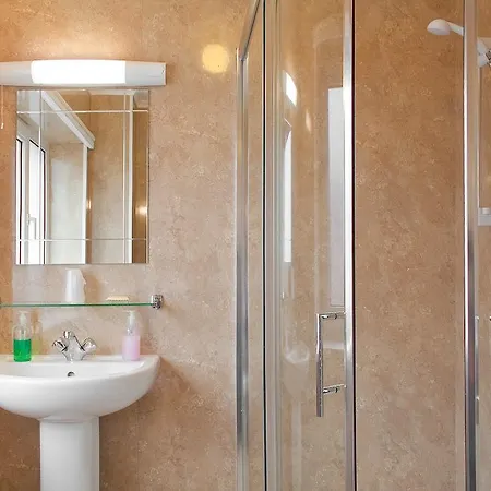 The Seacliffe - Whitby