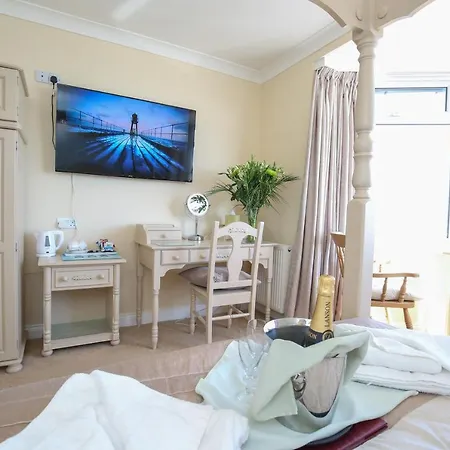 The Seacliffe - 4* Whitby