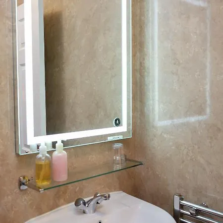 The Seacliffe - מלון