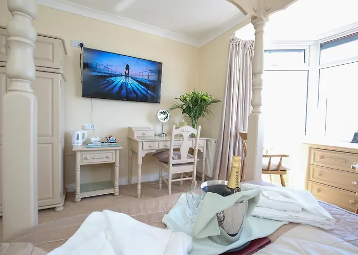 The Seacliffe - 4* Whitby